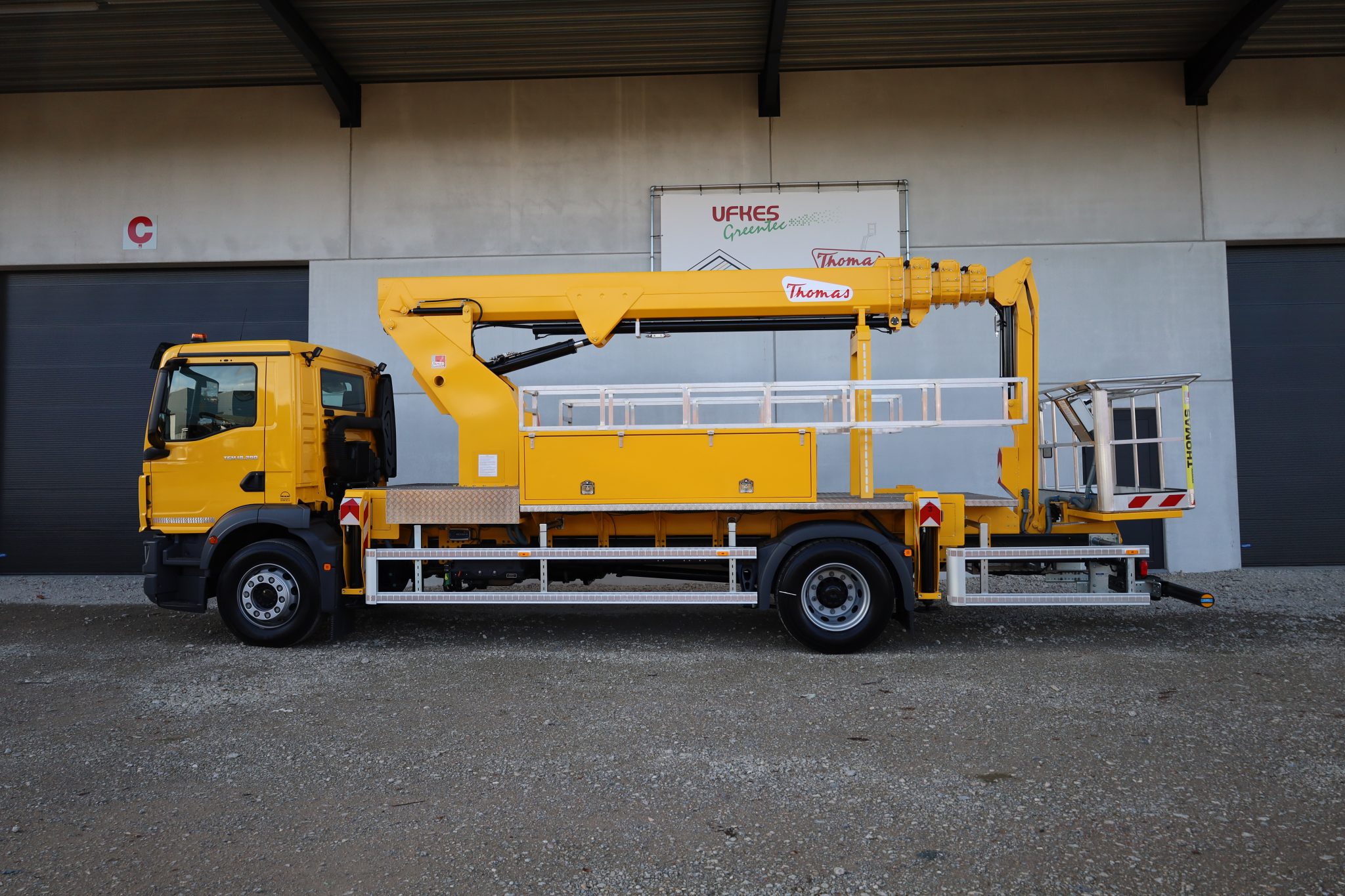 300 TR (C), nacelle sur camion