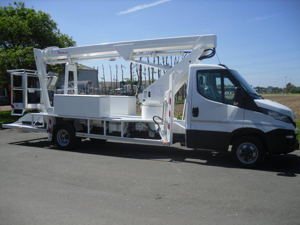 180 TR (C), nacelle sur camion