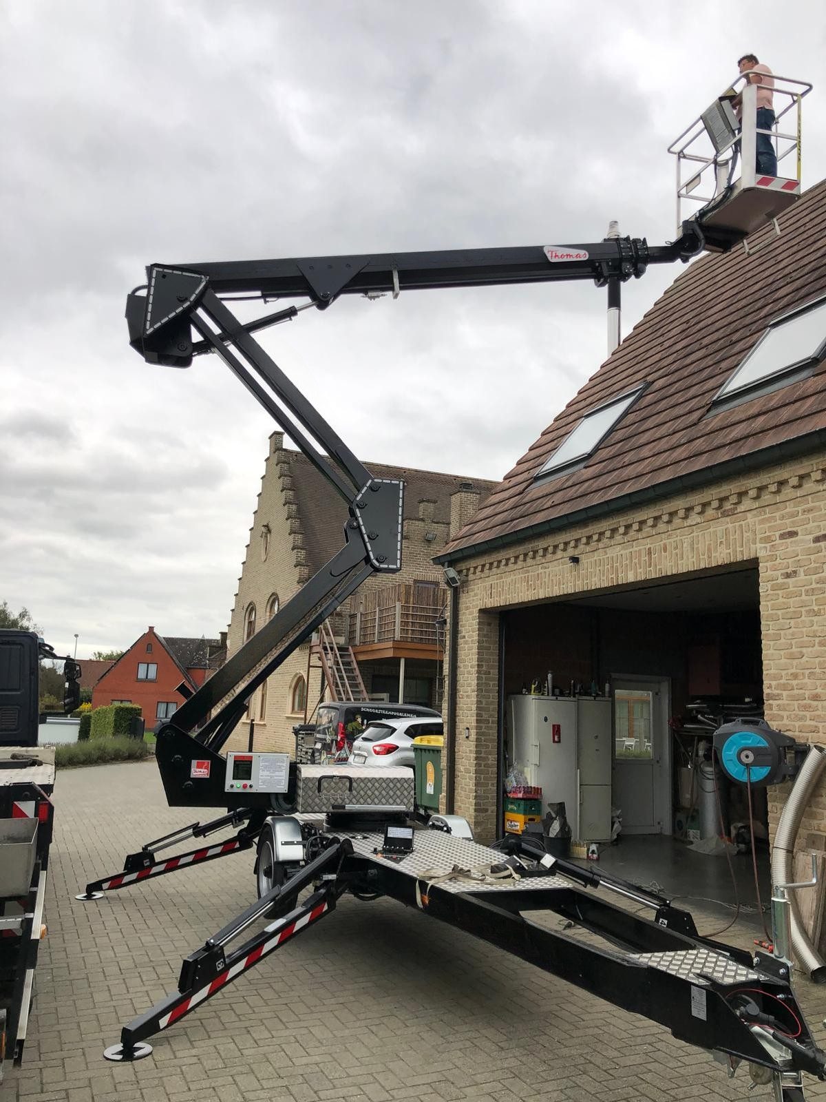 b0829fad-bff0-4b97-8843-dec27c1ba52c